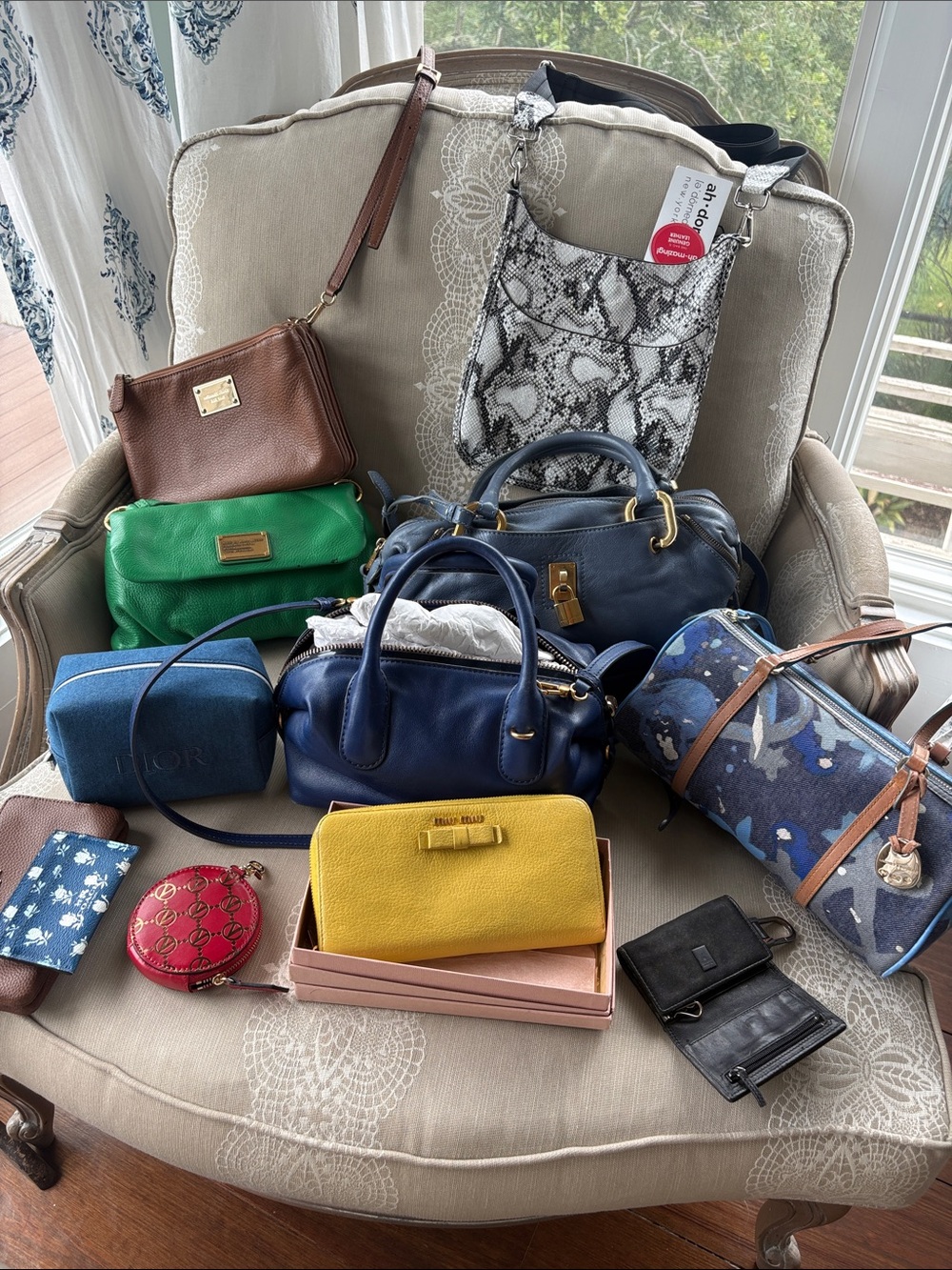 Miu Miu, Marc Jacobs, Dior, Coach, Dooney, Michael Kors, Gucci
